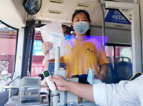 愛心助考，公交服務(wù)暖人心